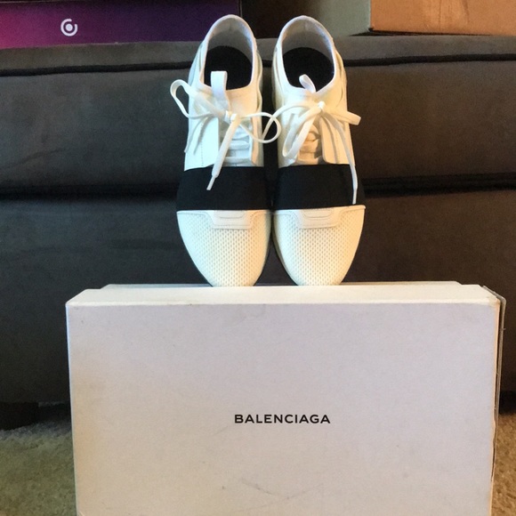 Balenciaga. Dust bag included top condition - Picture 4 of 6